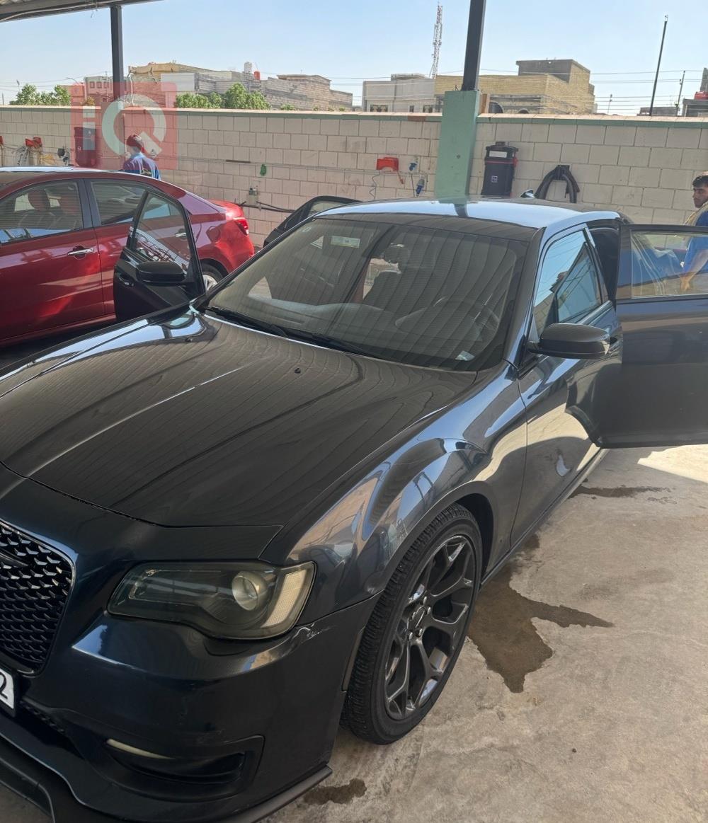 كرايسلر 300